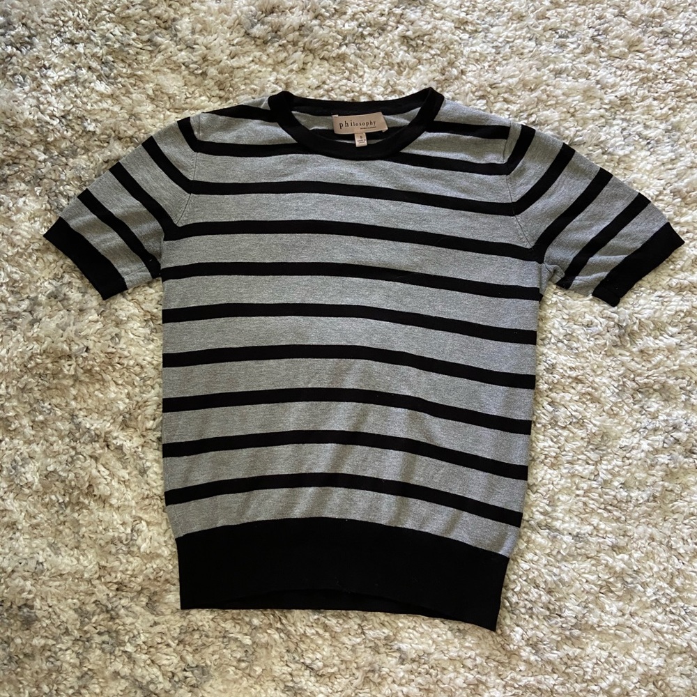 Philosophy Black & Gray  3/4 Sleeve Top